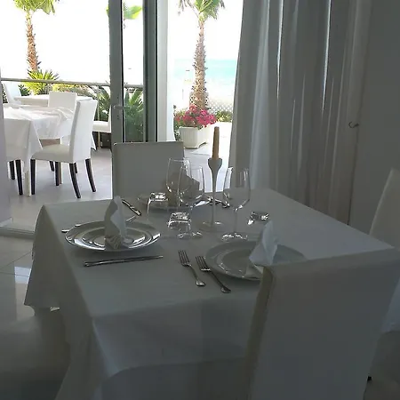 Sidari Beach Hotel Otel 3*