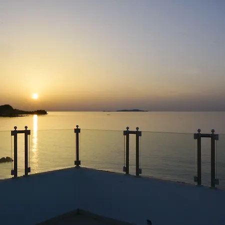 Sidari Beach Hotel 3*