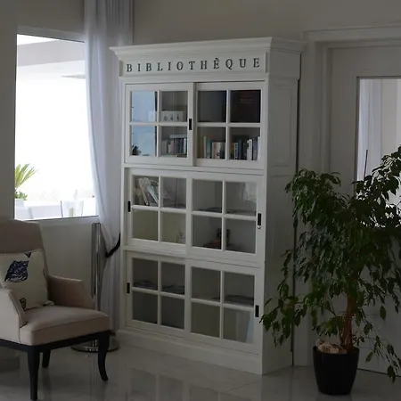 Sidari Beach Hotel فندق