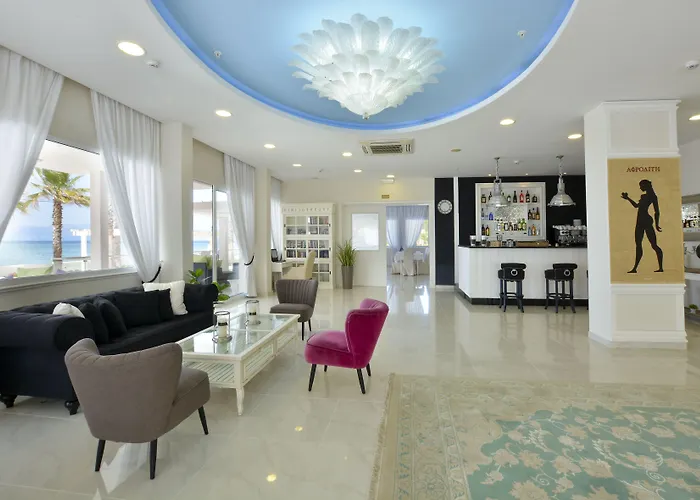 Szálloda Sidari Beach Hotel