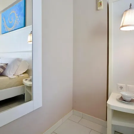 Szálloda Sidari Beach Hotel 3*